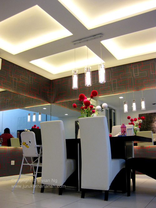 Lake Fields Meadows Dining Area