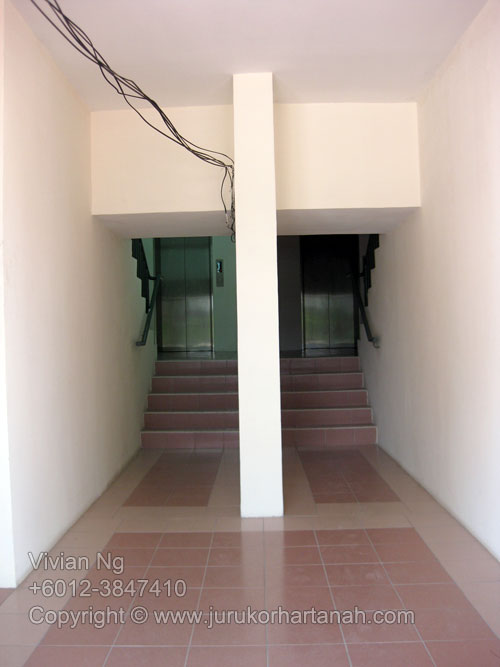 Putra Majestik Shop Office each unit has 1 lift