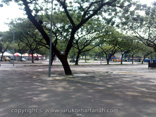 The Veledrome Business Park, front carpark area