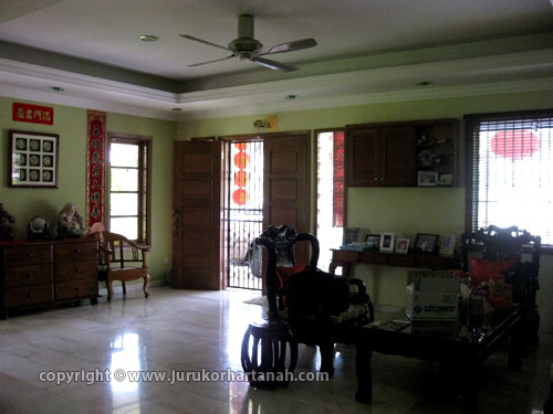 Semi D Taman OUG, Main Living Room