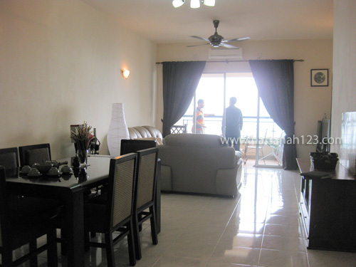 Foyer to living room view